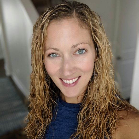 Meet your Posher, Ashley - Picture 1 of 1